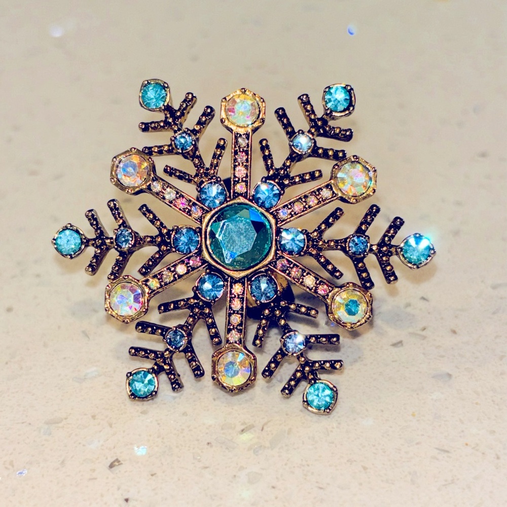 Betsey Johnson Snowflake Ring ❄️💍